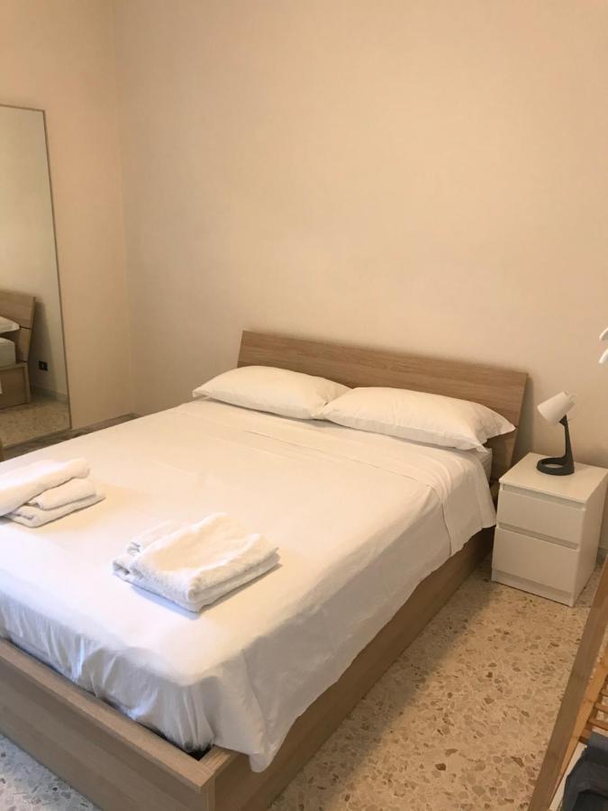 B&B Parco 2 Giugno Bari Esterno foto
