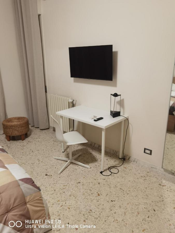 B&B Parco 2 Giugno Bari Esterno foto