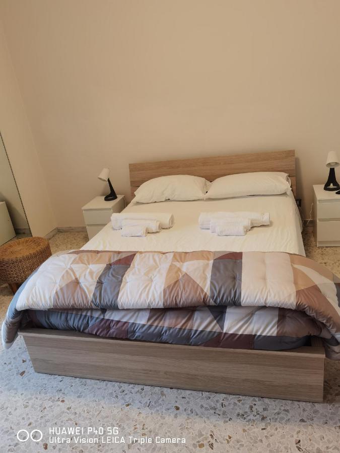 B&B Parco 2 Giugno Bari Esterno foto